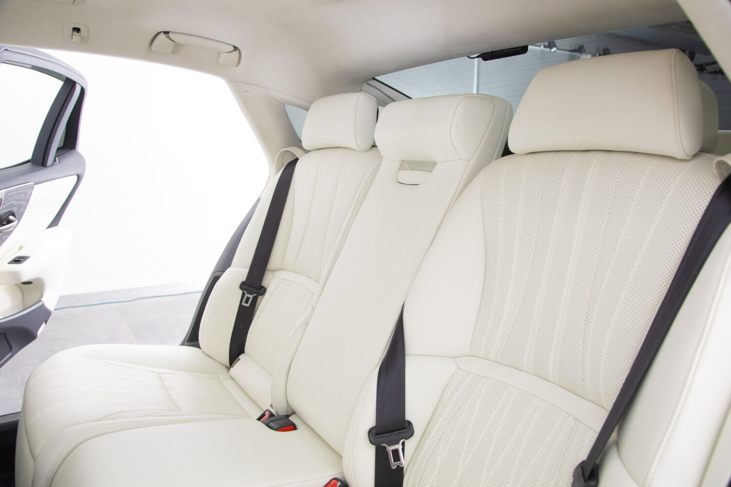 LS500h バージョンL 4WD