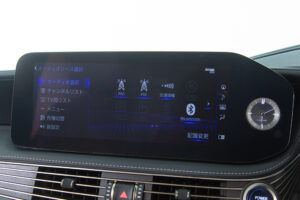 LS500h バージョンL 4WD