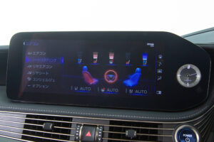 LS500h バージョンL 4WD