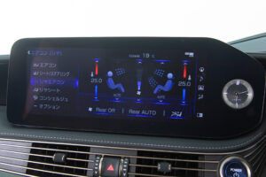 LS500h バージョンL 4WD