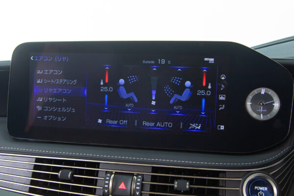 LS500h バージョンL 4WD