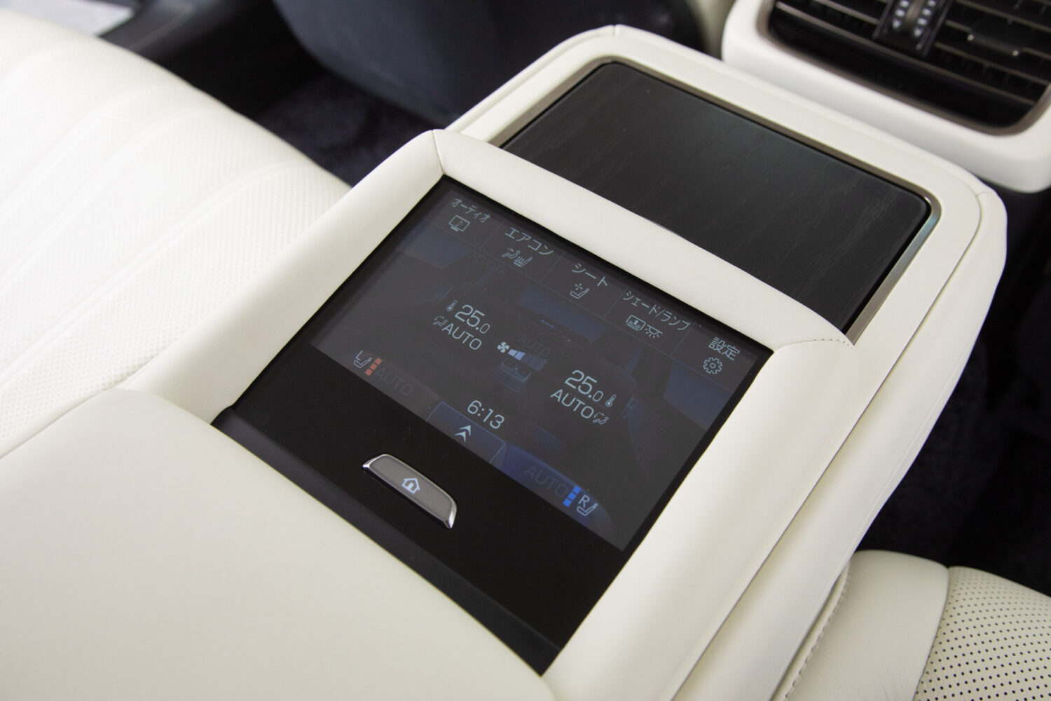 LS500h バージョンL 4WD