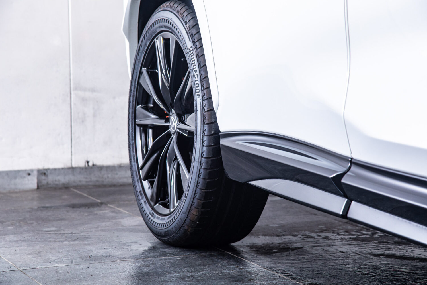 NX350h Fスポーツ 4WD