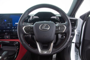 NX350h Fスポーツ 4WD