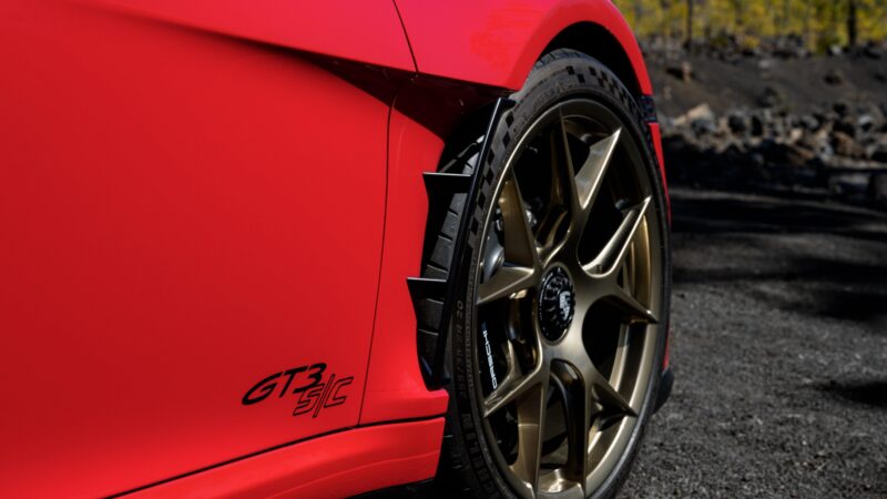 高回転自然吸気エンジン×MT×カブリオレ　新型ポルシェ911 GT3 S/C