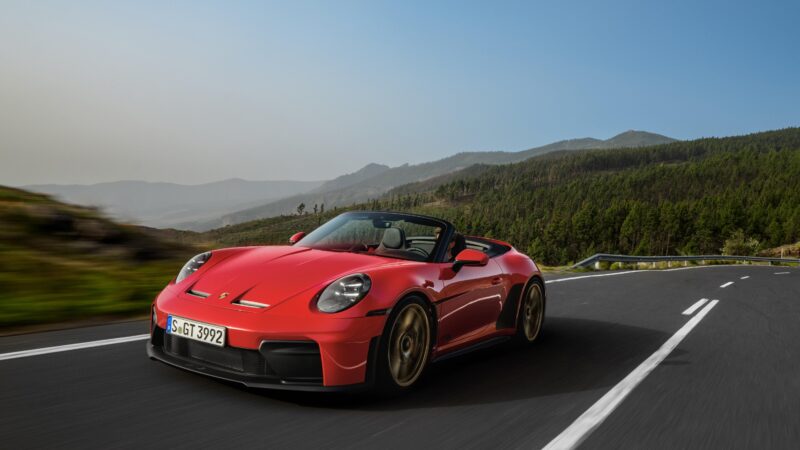 高回転自然吸気エンジン×MT×カブリオレ　新型ポルシェ911 GT3 S/C