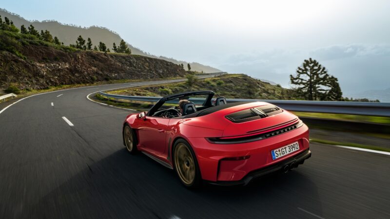 高回転自然吸気エンジン×MT×カブリオレ　新型ポルシェ911 GT3 S/C