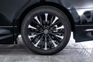 アルファード スぺーシャスラウンジ HEV2.5 4WD