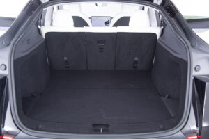 モデルY ロングレンジ 4WD