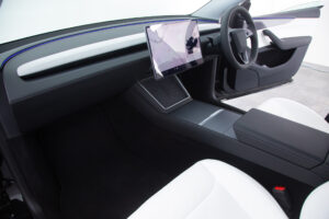 モデルY ロングレンジ 4WD