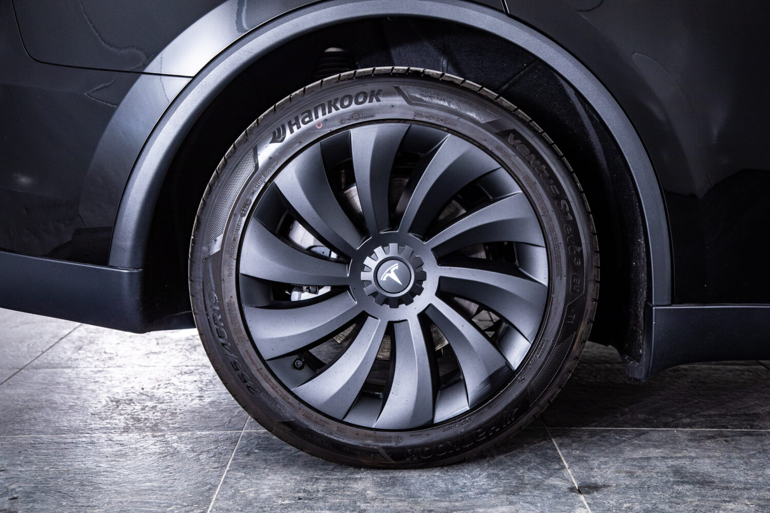 モデルY ロングレンジ 4WD