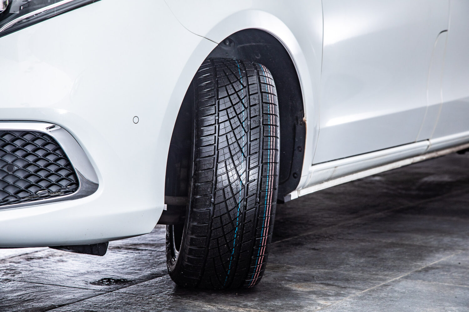 V220d アバンギャルド ロング