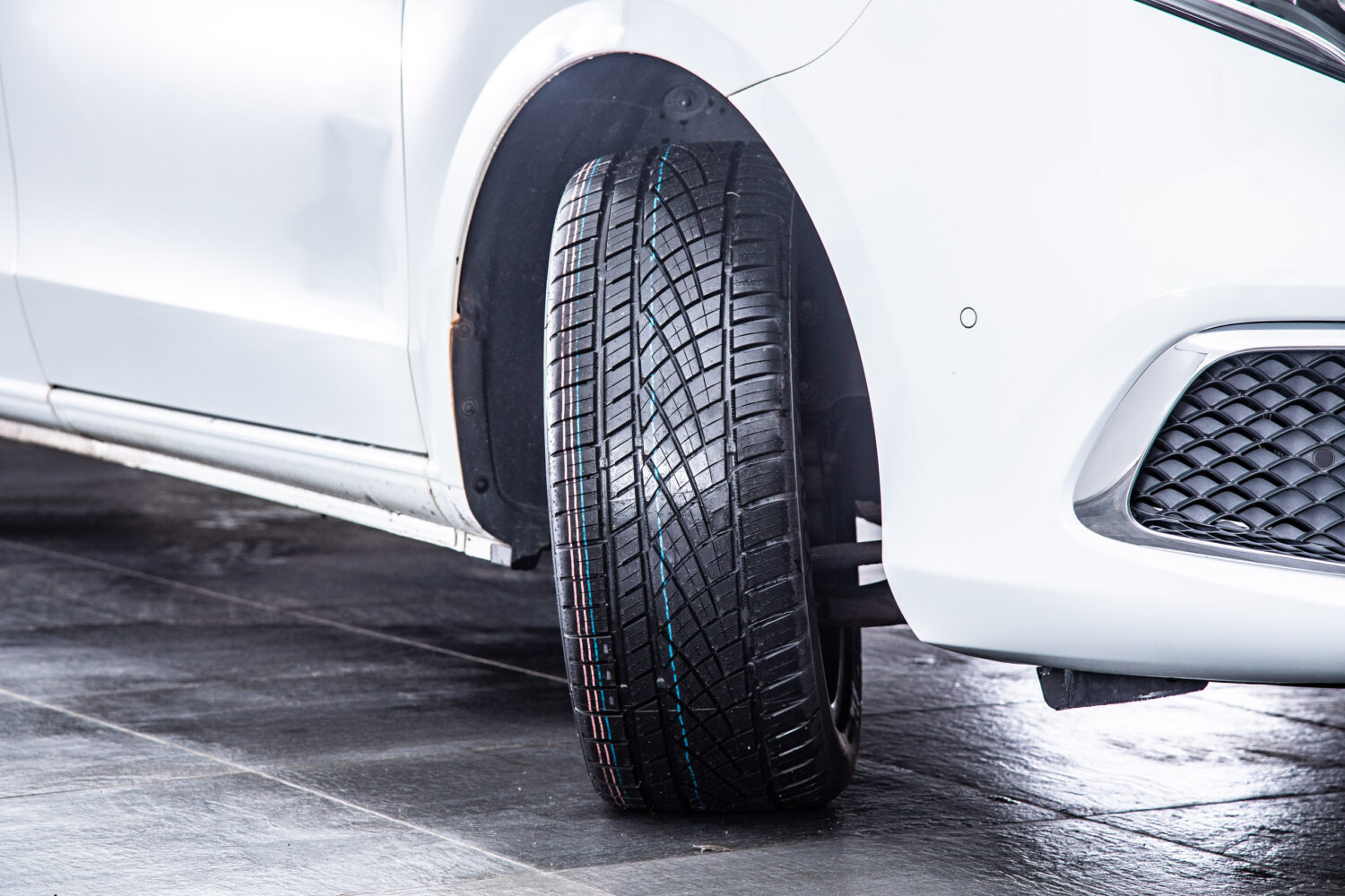 V220d アバンギャルド ロング