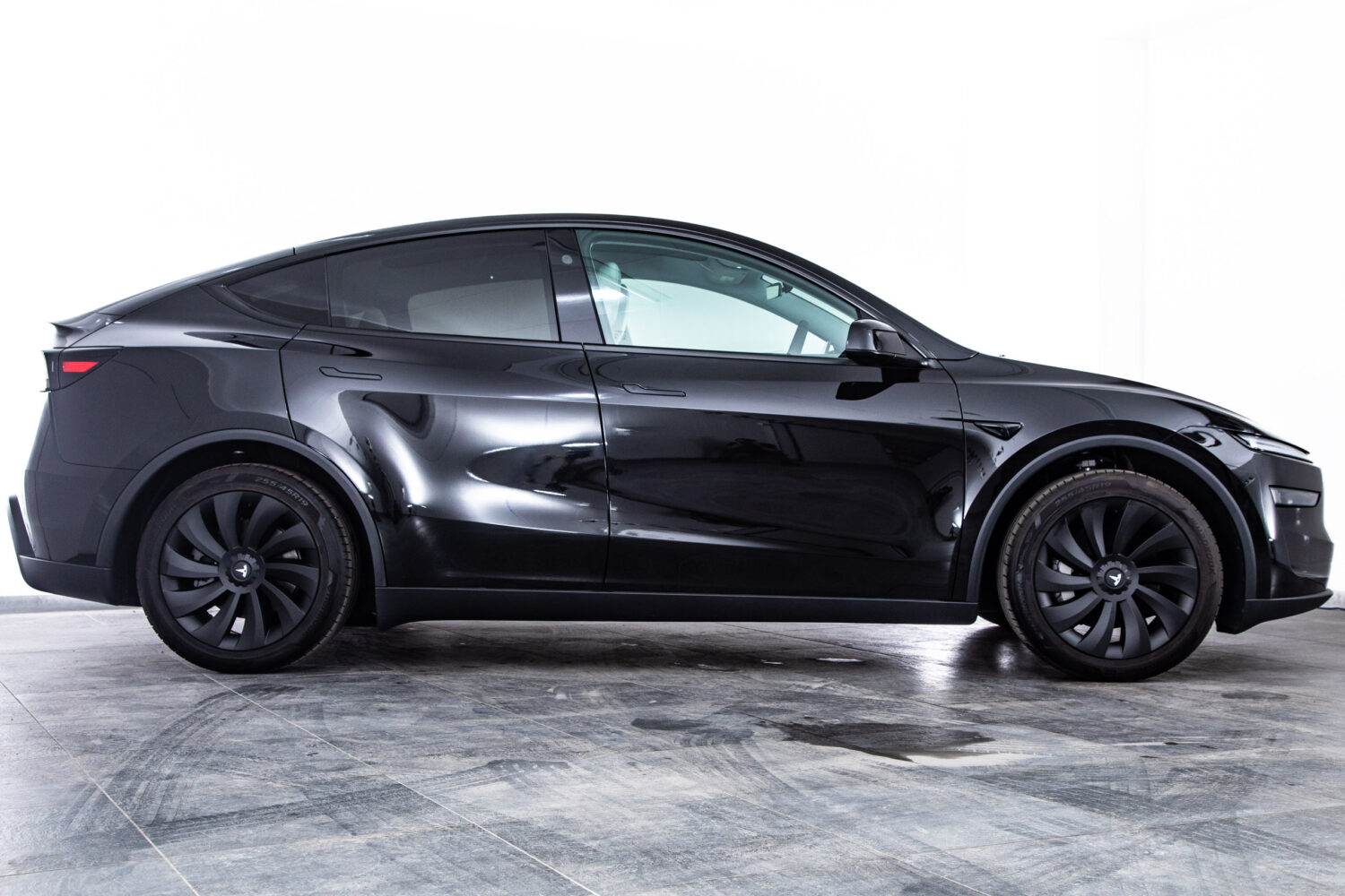 モデルY ロングレンジ 4WD