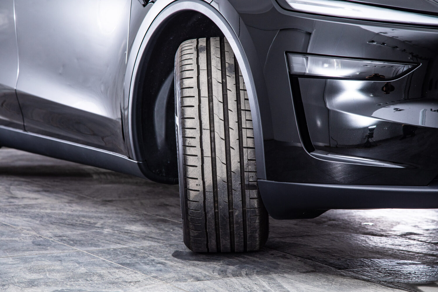 モデルY ロングレンジ 4WD