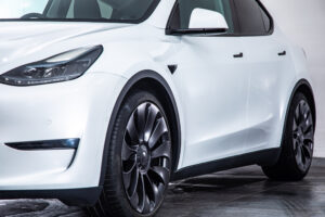 モデルY パフォーマンス 4WD