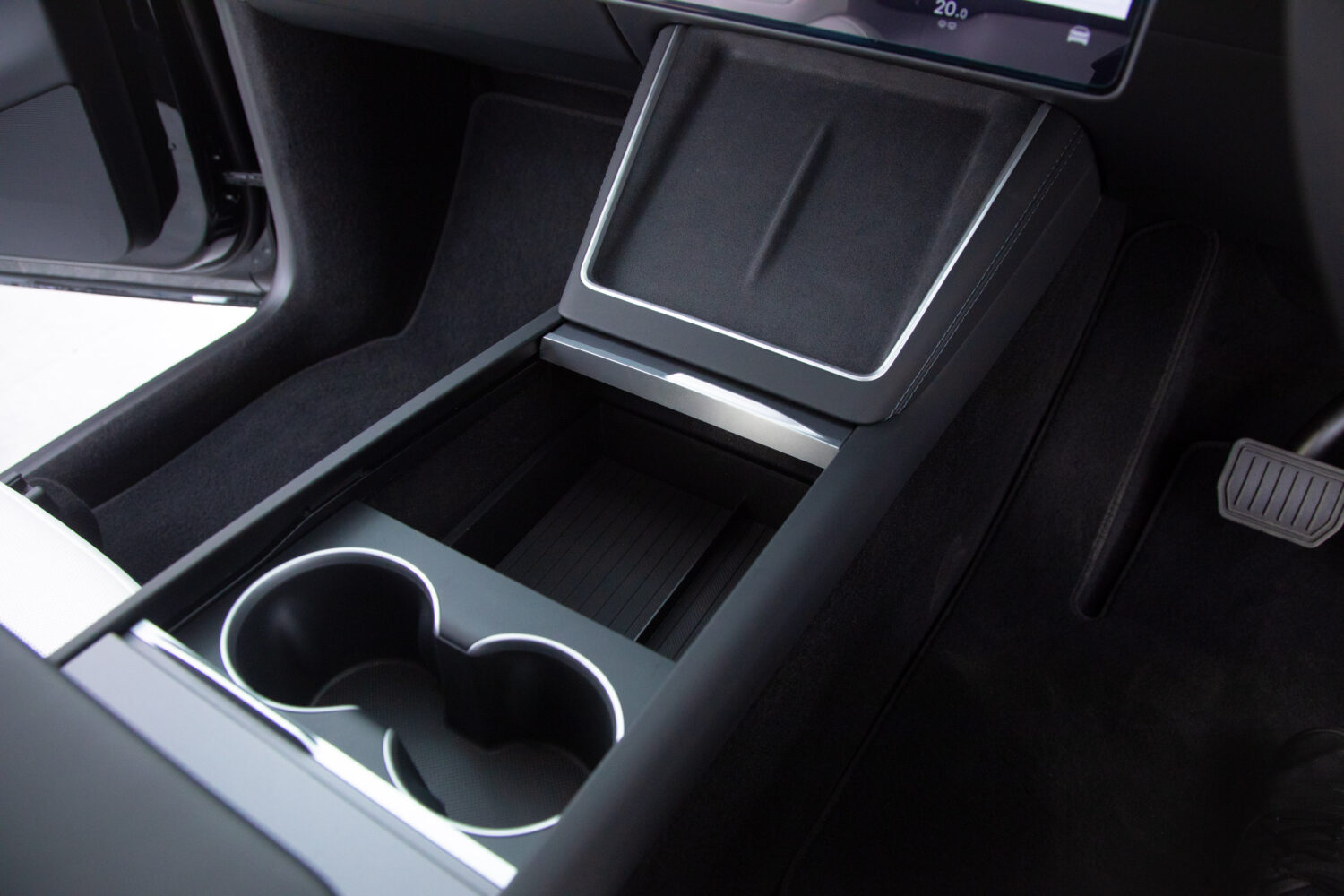 モデルY ロングレンジ 4WD