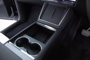 モデルY ロングレンジ 4WD