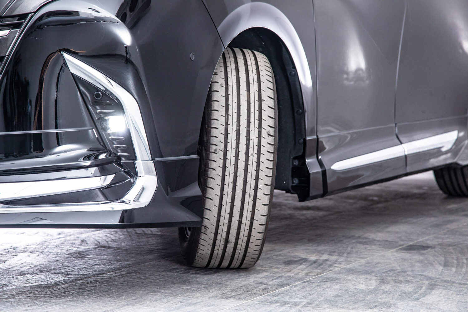 アルファード スぺーシャスラウンジ HEV2.5 4WD