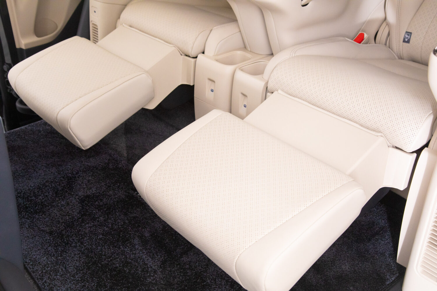 アルファード スぺーシャスラウンジ HEV2.5 4WD