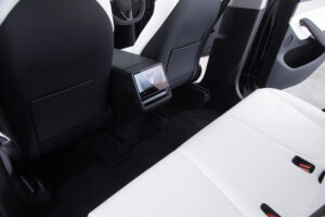 モデルY ロングレンジ 4WD