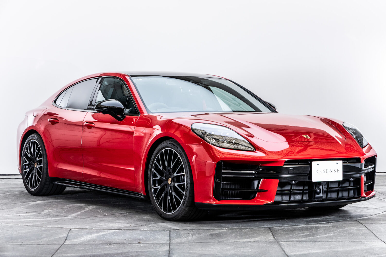 パナメーラ GTS 4WD