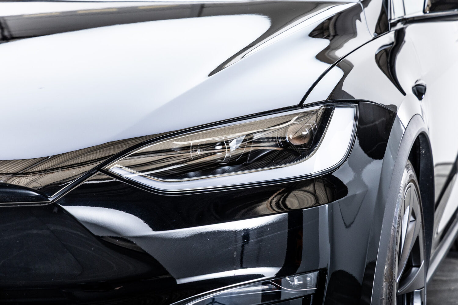 モデルX デュアルモーター AWD