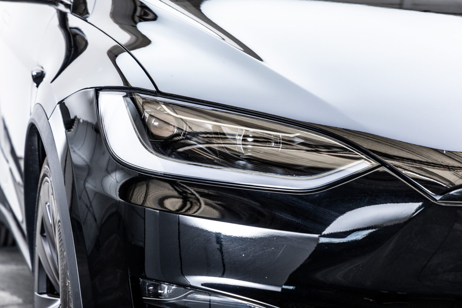 モデルX デュアルモーター AWD