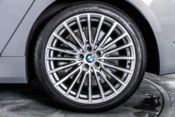 7シリーズ 750i xドライブ ラグジュアリー 4WD