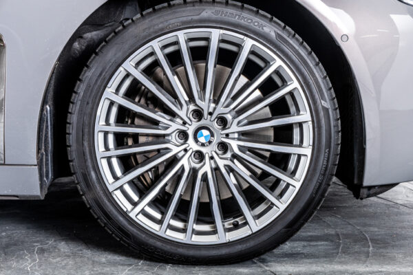 7シリーズ 750i xドライブ ラグジュアリー 4WD
