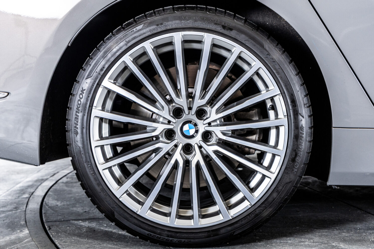 7シリーズ 750i xドライブ ラグジュアリー 4WD