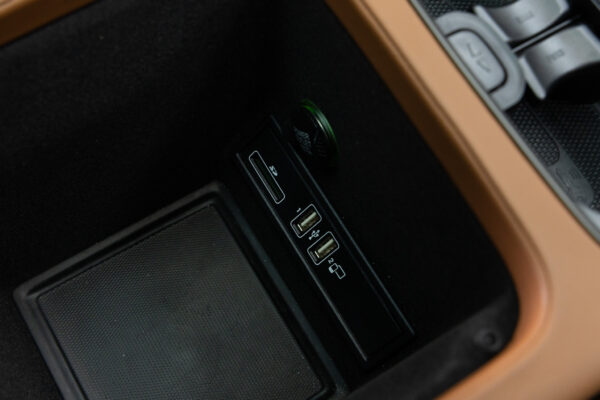 DBX 707 4WD