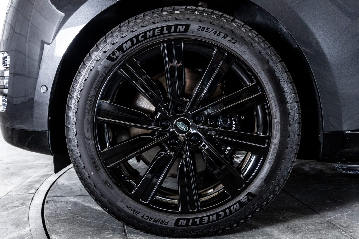 レンジローバー オートバイオグラフィ 3.0L P550e SWD 4WD