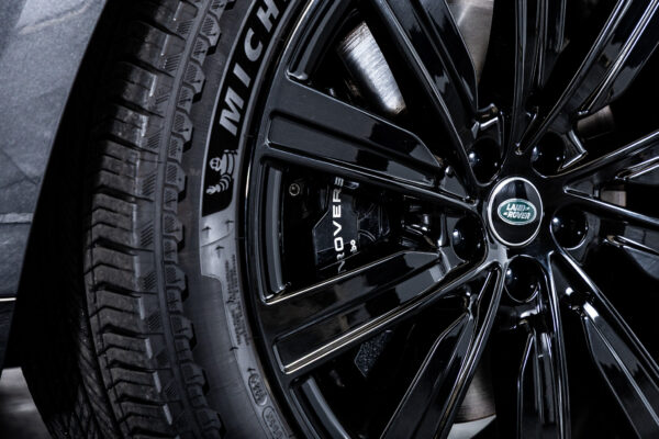 レンジローバー オートバイオグラフィ 3.0L P550e SWD 4WD