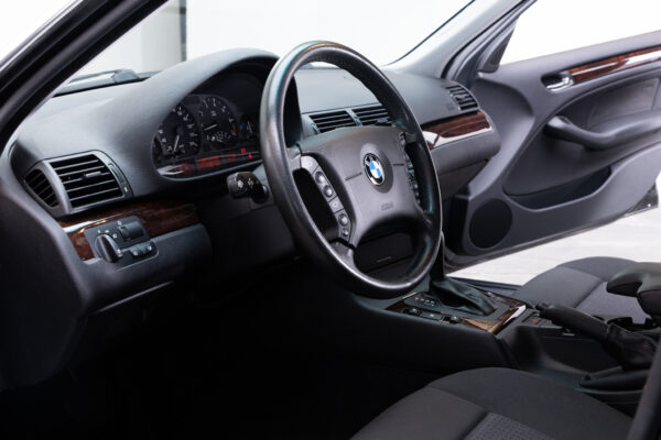 3シリーズ 325i 左H