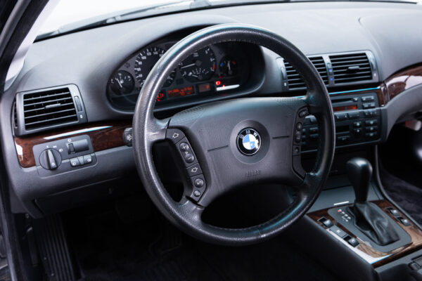 3シリーズ 325i 左H