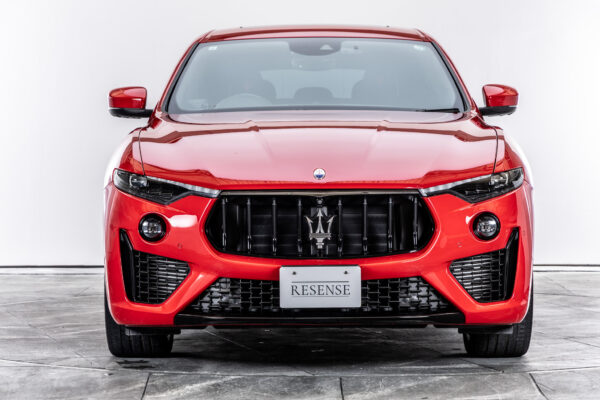 レヴァンテ  Fトリブート 4WD
