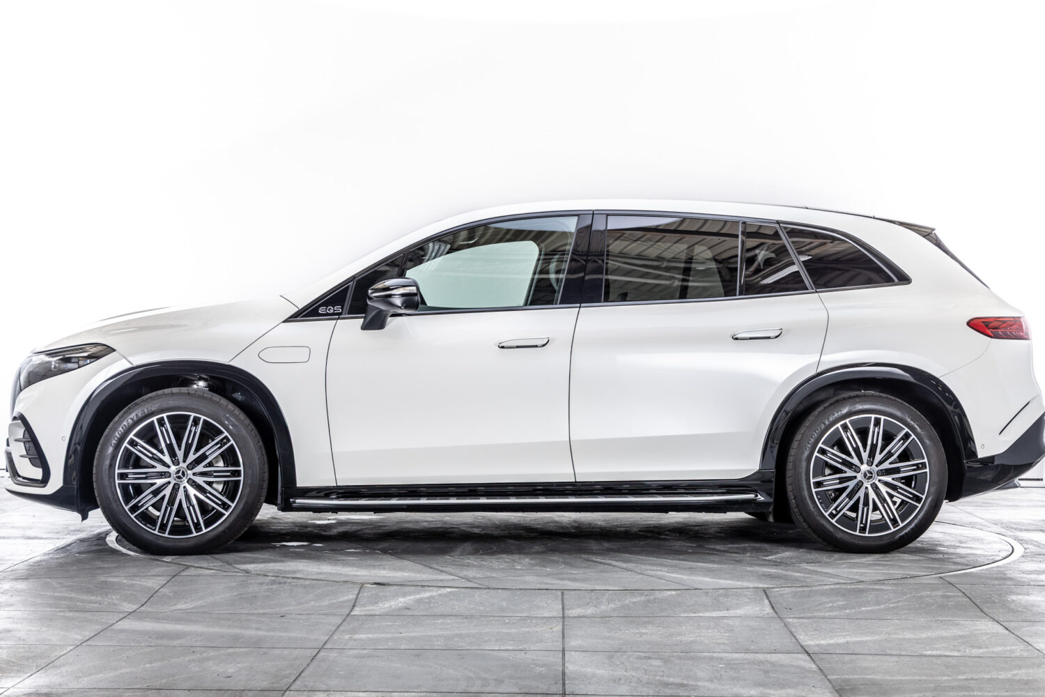 EQS SUV 580 4マチック スポーツ 4WD