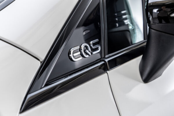 EQS SUV 580 4マチック スポーツ 4WD