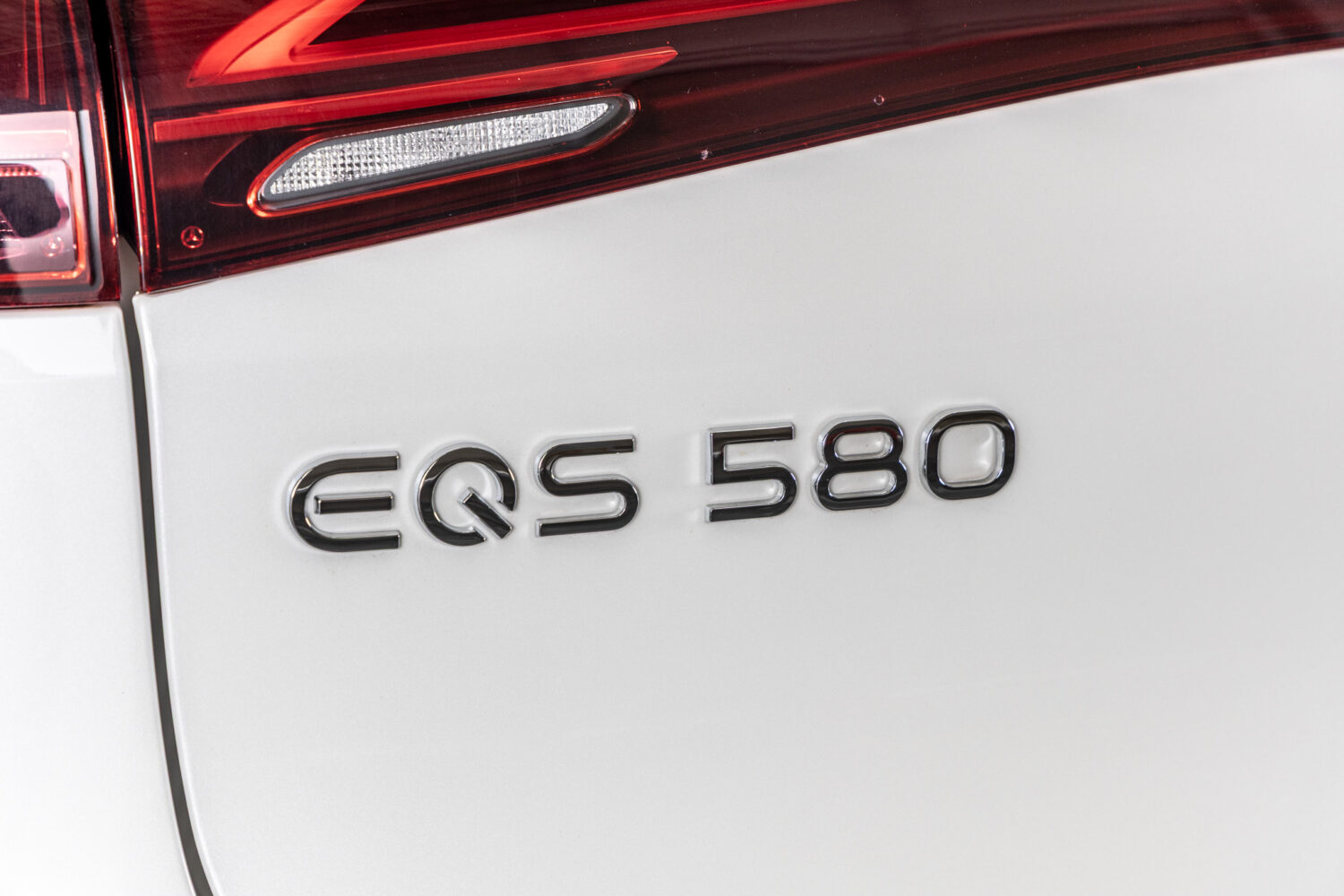 EQS SUV 580 4マチック スポーツ 4WD