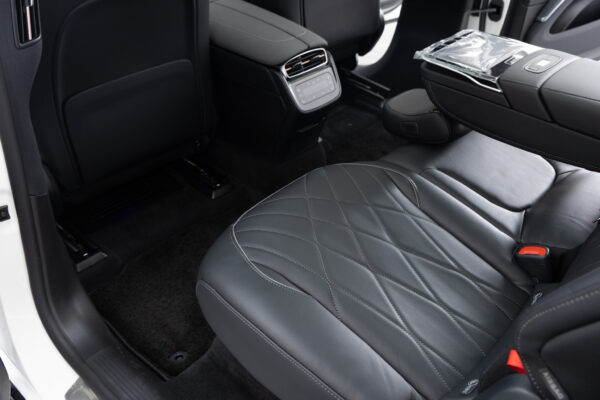 EQS SUV 580 4マチック スポーツ 4WD