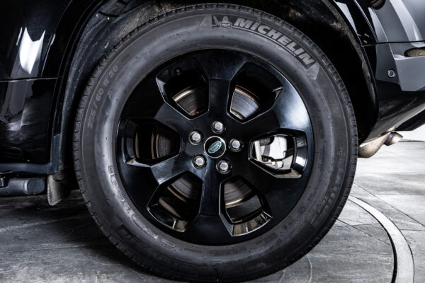 ディフェンダー110X DYNAMIC SE D300 4WD