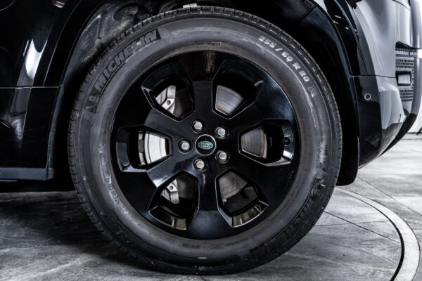 ディフェンダー110X DYNAMIC SE D300 4WD