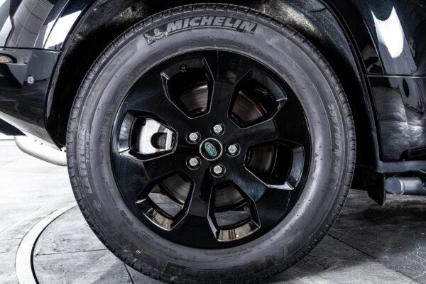 ディフェンダー110X DYNAMIC SE D300 4WD