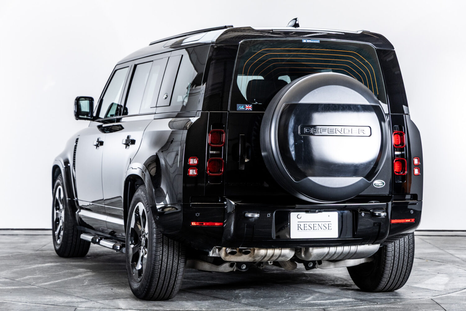 ディフェンダー110X DYNAMIC SE D300 4WD