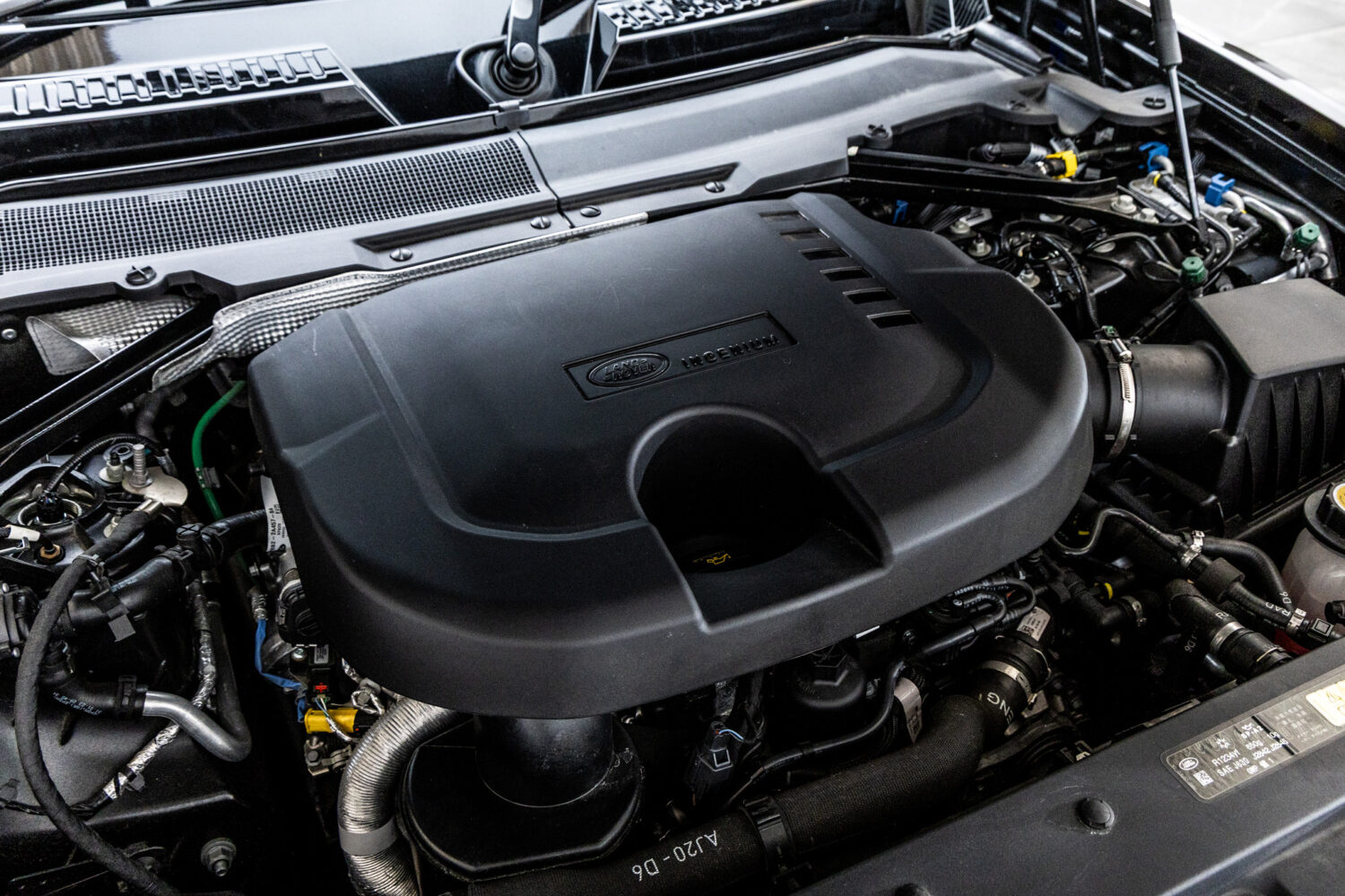 ディフェンダー110X DYNAMIC SE D300 4WD