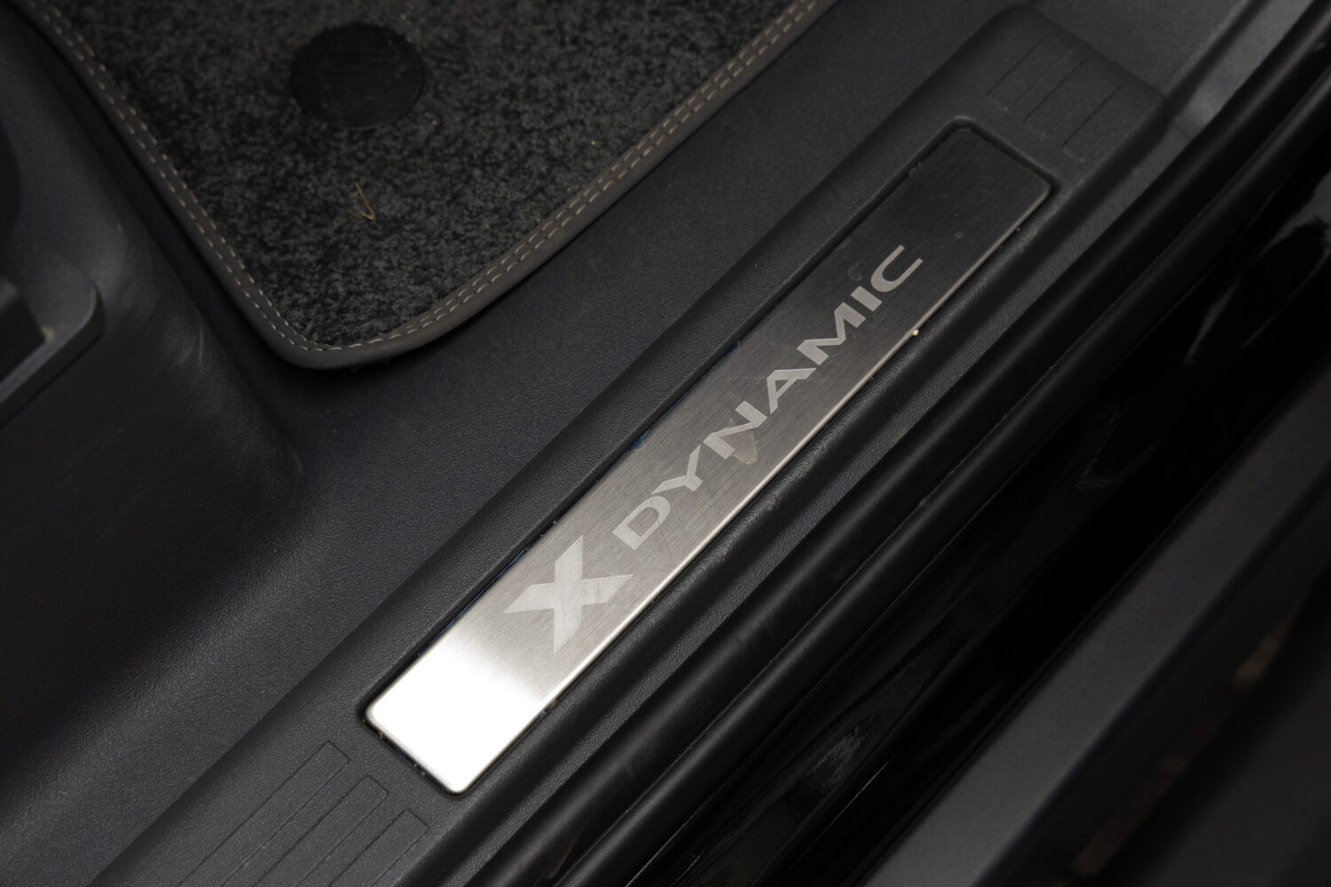 ディフェンダー110X DYNAMIC SE D300 4WD