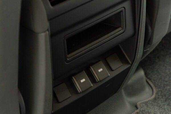 ディフェンダー110X DYNAMIC SE D300 4WD