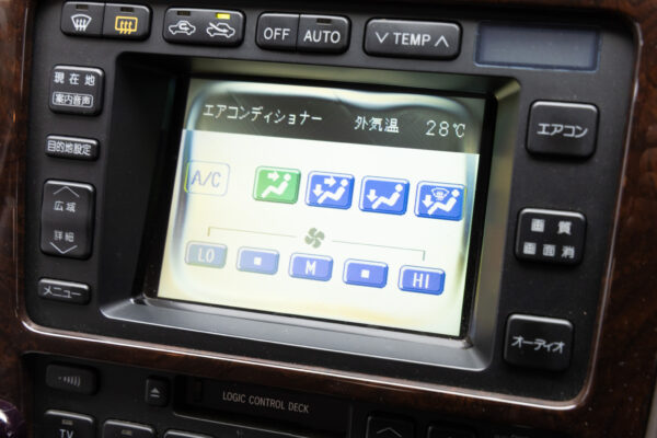 クラウン 3.0 ロイヤルサルーン