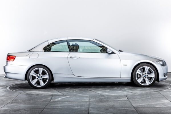 3シリーズカブリオレ　335i